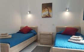 Ac1- Prime Location 3 Bedroom Apt In St.Julian'S