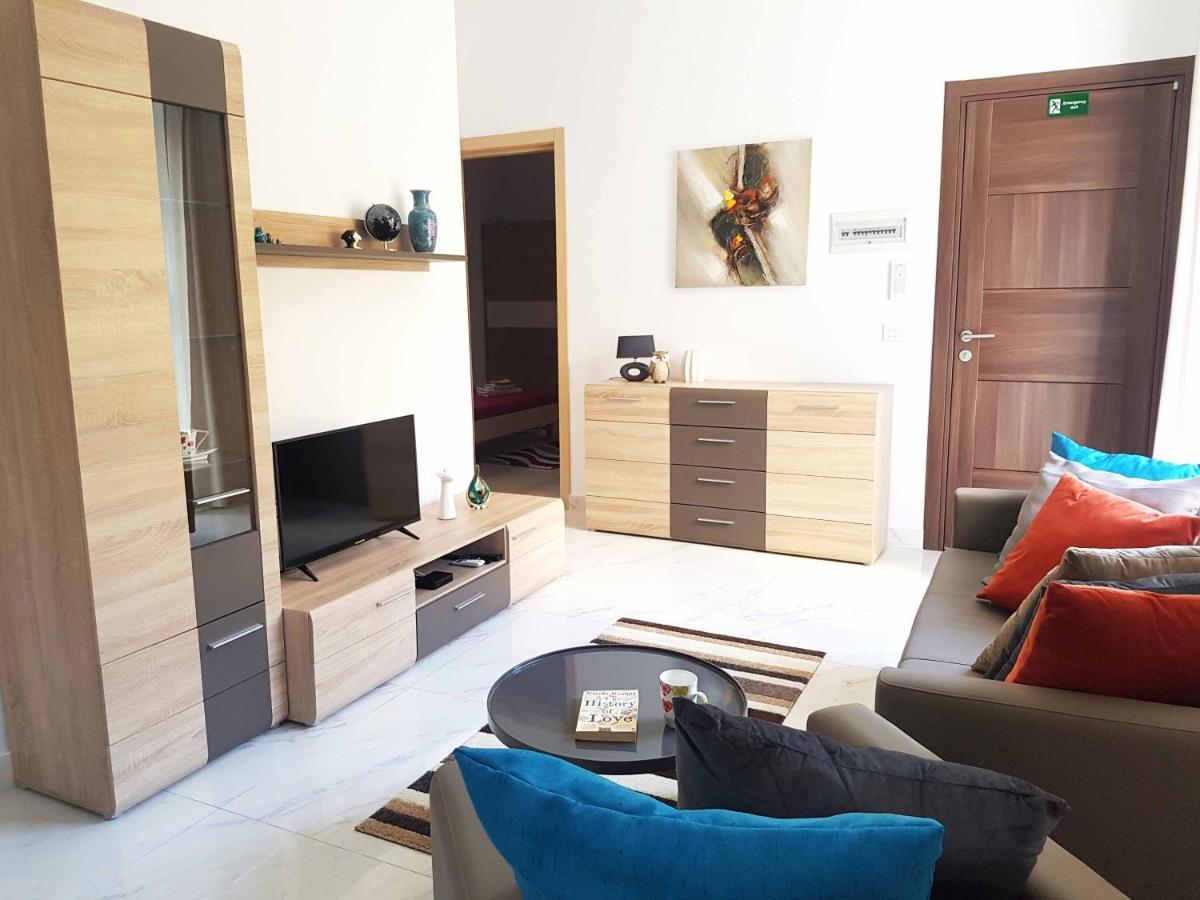 Ac1- Prime Location 3 Bedroom Apt In St.Julian'S San Julián Exterior foto